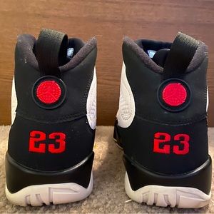 OG Space Jam Jordan 9’s men’s size 10.5